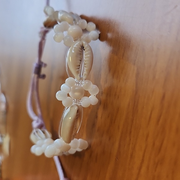 Shell bracelet - Picture 3 of 3